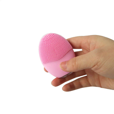 Silicone facial cleanser